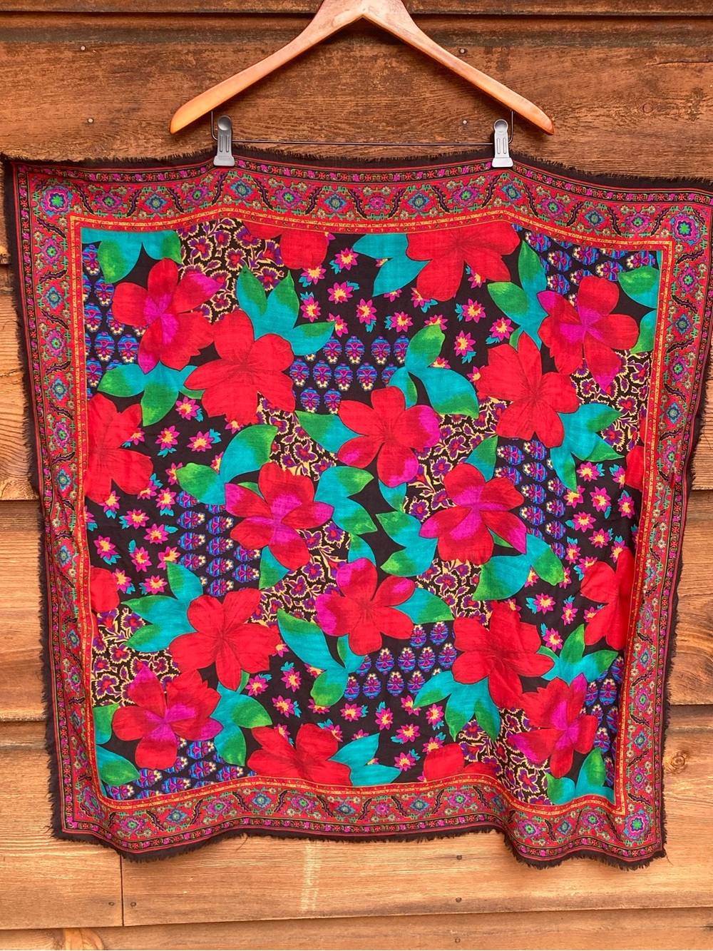 Wool Vintage Liz Claiborne Vibrant Scarf